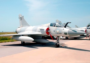 龙城飞机军事模型